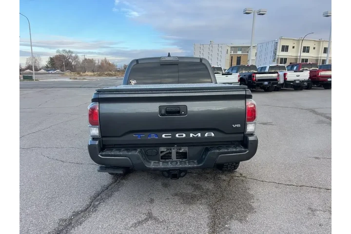 $37549 : Toyota Tacoma 2021 4x4 TRD P image 9