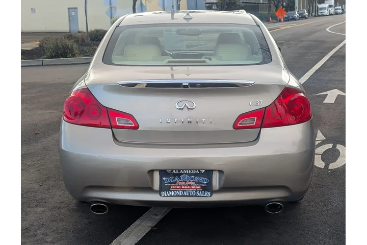 $11988 : 2009 G37 Sedan Journey image 7