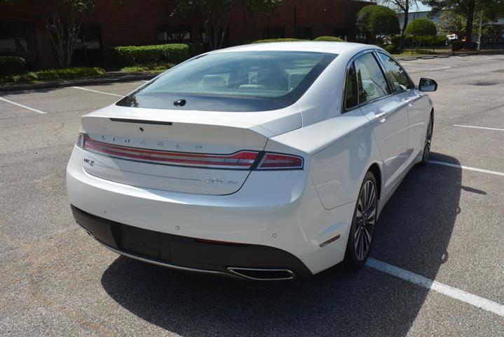 2018 MKZ Reserve image 7