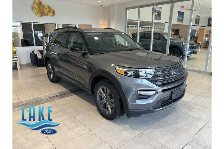 $29989 : Ford Explorer 2022 AWD XLT 4 image 1