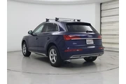 $22998 : Audi Q5 2021 AWD quattro Pre thumbnail