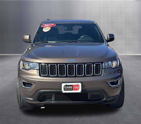 $16363 : 2017 Grand Cherokee Laredo image 2