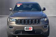 $16363 : 2017 Grand Cherokee Laredo thumbnail