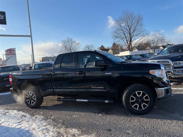 $14490 : 2017 Tundra image 2