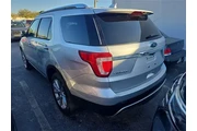 $17990 : Ford Explorer 2017 AWD Limit thumbnail
