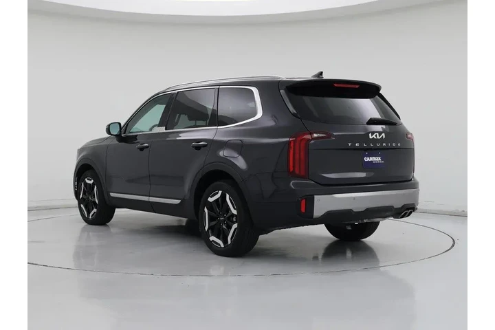 $33998 : Kia Telluride 2025 S 4dr SUV image 2