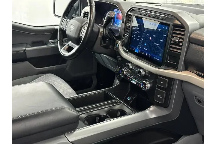 $33000 : Ford F-150 2021 4x4 XLT 4dr image 9