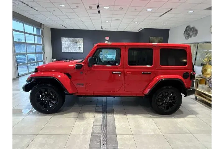 $33498 : Jeep Wrangler 2025 4x4 Backc image 6