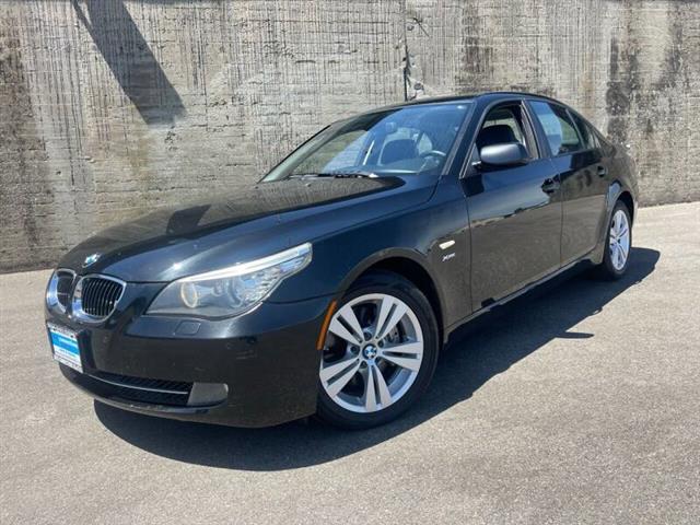 $9988 : 2010 BMW 5 Series 528i xDrive image 3