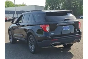 $32888 : Ford Explorer 2023 AWD XLT 4 thumbnail