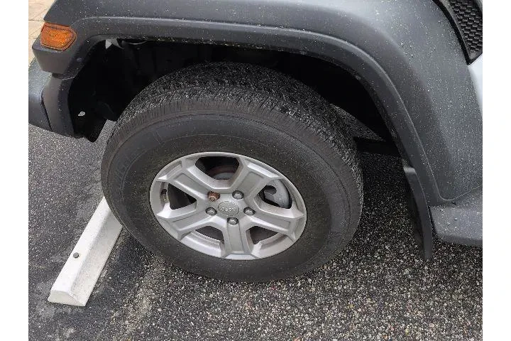 $27971 : Jeep Wrangler Unlimited 2020 image 10