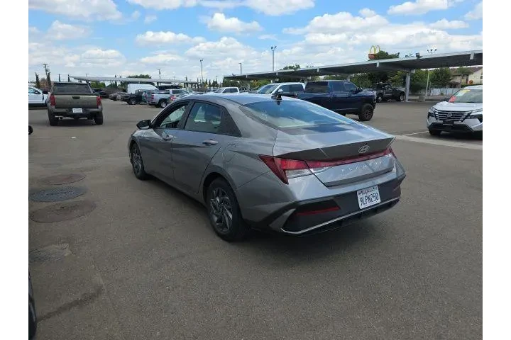 $20500 : Hyundai ELANTRA 2024 SEL 4dr image 3
