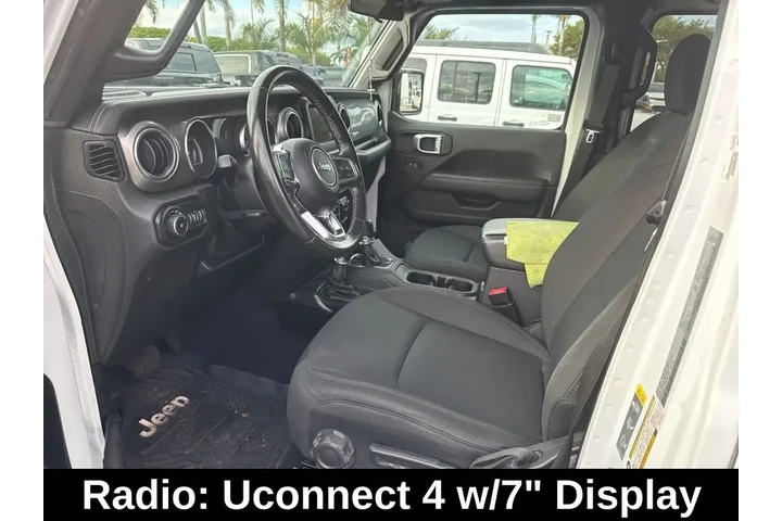 $28896 : Jeep Wrangler Unlimited 2021 image 6
