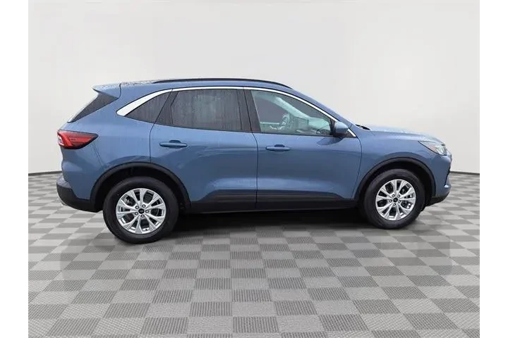 $24128 : Ford Escape 2023 AWD Active image 6