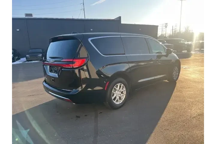 $39980 : Chrysler Pacifica 2026 Selec image 6