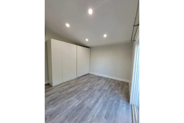 $4200 : 3 bedroom house available image 7