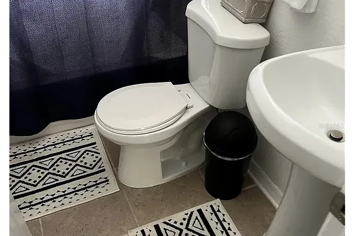 $2100 : HOUSE FOR RENT IN TAMPA FL image 6