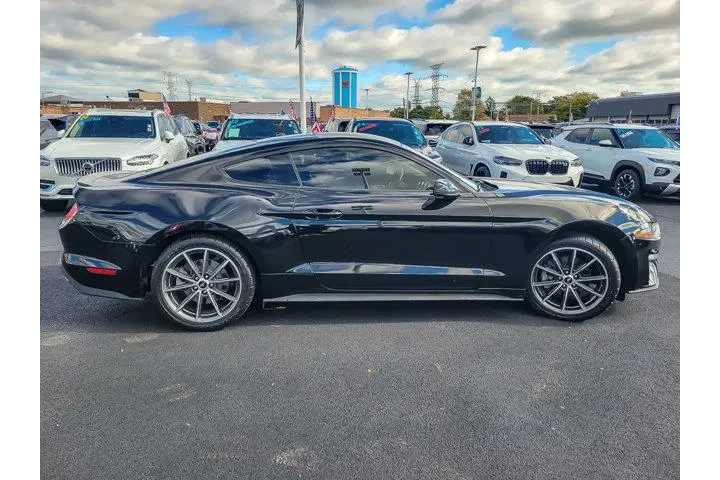 $23875 : Ford Mustang 2019 EcoBoost P image 9