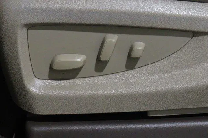 $36889 : GMC Sierra 1500 2018 4x4 SLT image 4