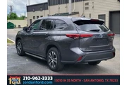 $39581 : Toyota Highlander Hybrid 202 thumbnail