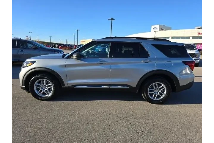 $39000 : Ford Explorer 2025 AWD Activ image 2