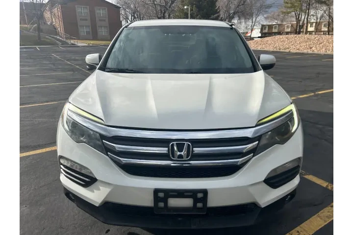 $12900 : 2016 Pilot EX image 6