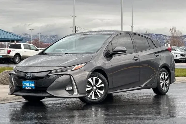 $13995 : Toyota Prius Prime 2017 Adva image 1