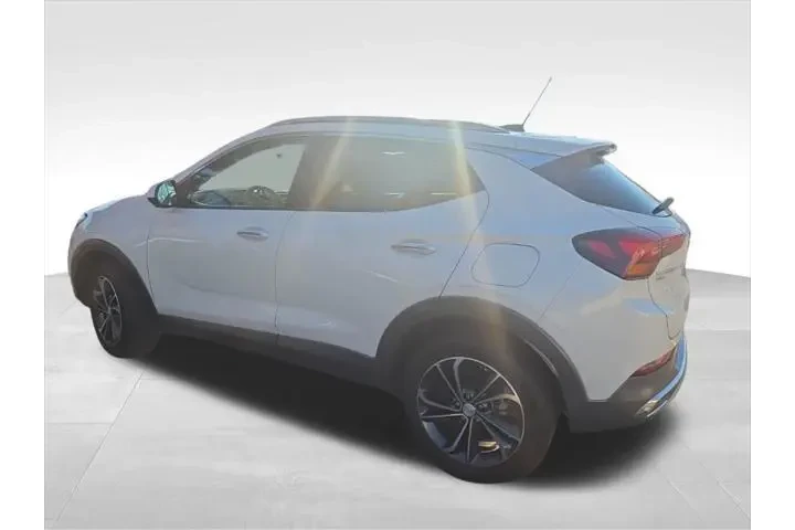 $18997 : Buick Encore GX 2020 AWD Ess image 2