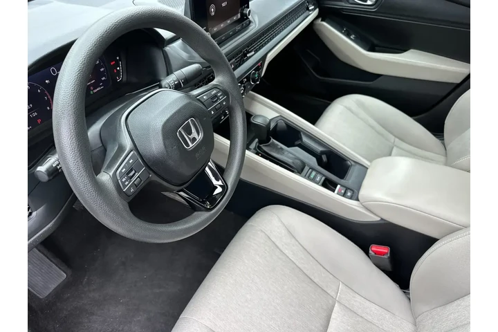 $28321 : Honda Accord 2023 EX 4dr Sed image 10