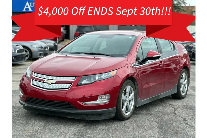 2013 CHEVROLET VOLT SEDAN 4D image 4