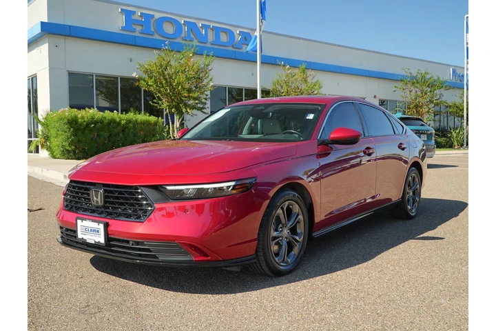 $26990 : Honda Accord Hybrid 2024 EX- image 1