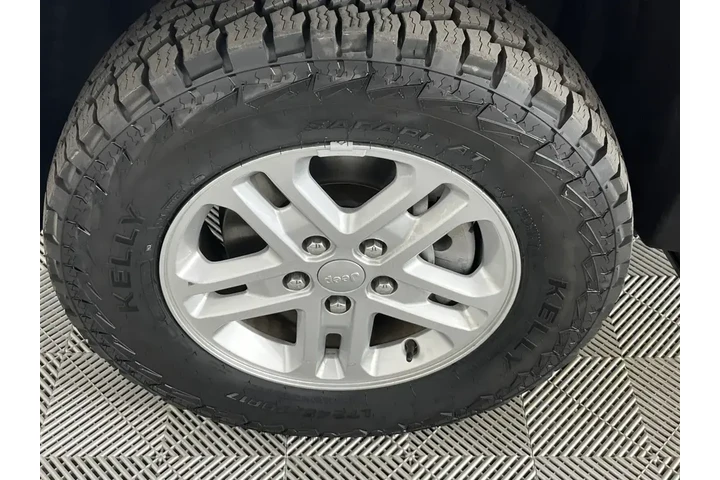 $26291 : Jeep Grand Cherokee 2023 4x4 image 8