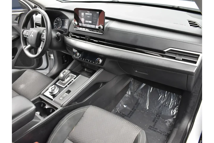 $17495 : Mitsubishi Outlander 2022 AW image 7