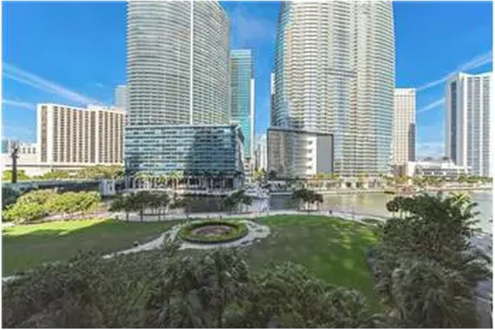 $4000 : Rental property with 1 bedro image 2