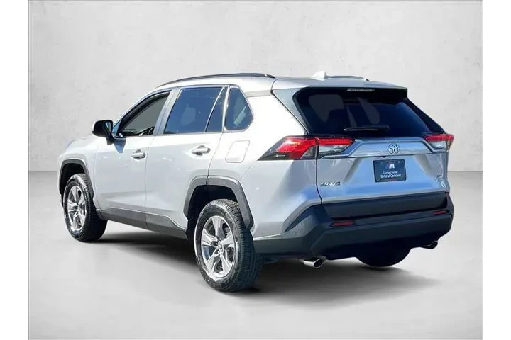 $30500 : Toyota RAV4 2024 AWD XLE 4dr image 8