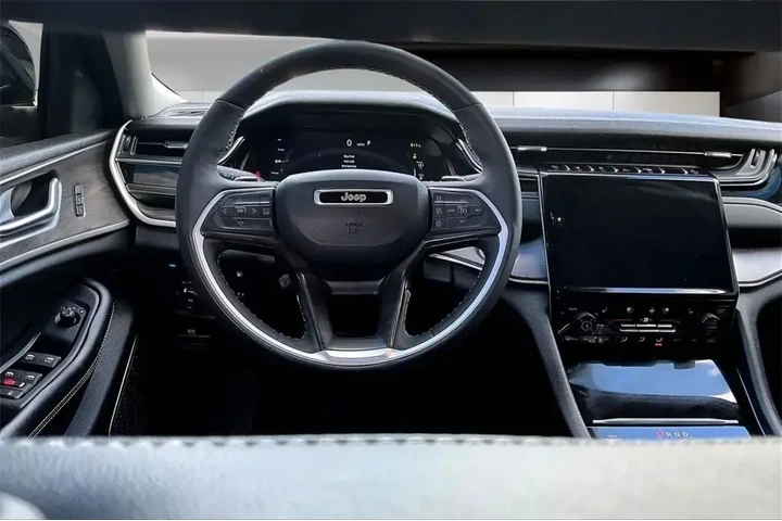 $30888 : Jeep Grand Cherokee 2023 4x4 image 5