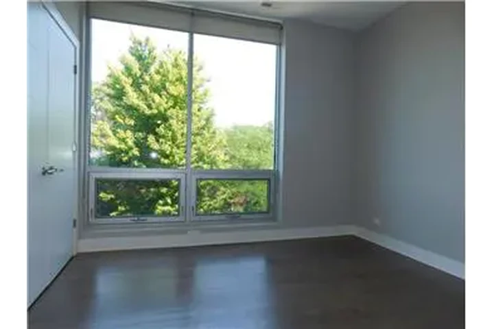 $2700 : Rental property with 1 bedro image 6