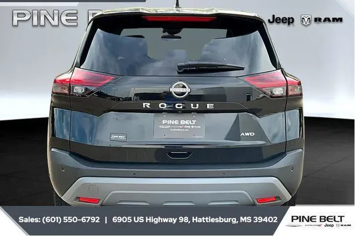 $21645 : Nissan Rogue 2023 AWD S 4dr image 4