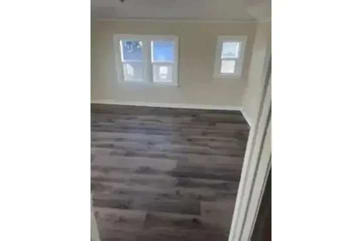 🏠 POMONA – APARTAMENTO 2 REC. image 2