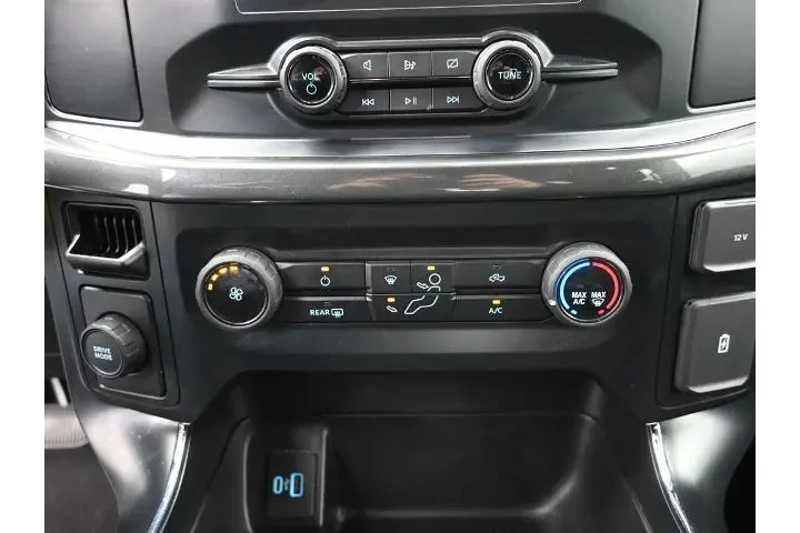 $35142 : Ford F-150 2023 4x2 XL 4dr S image 9