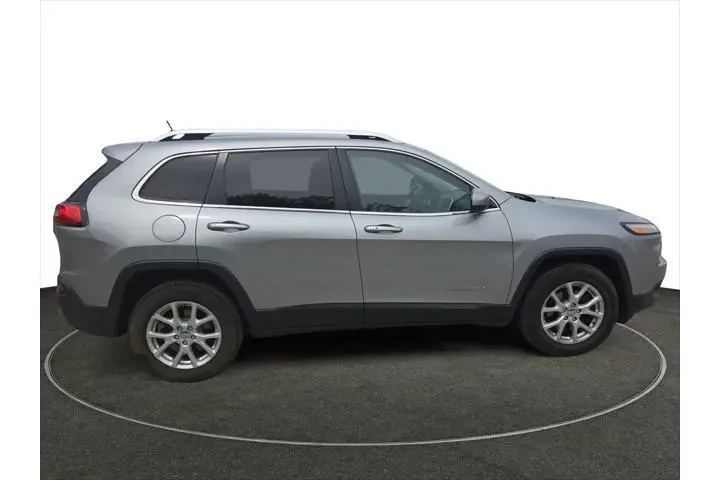 $9155 : Jeep Cherokee 2015 4x4 Latit image 4