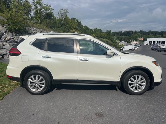 $16998 : PRE-OWNED 2017 NISSAN ROGUE SV image 9