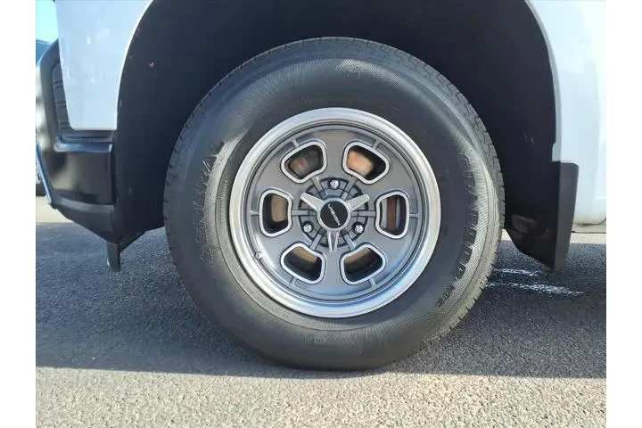 $22541 : Chevrolet Silverado 1500 202 image 9
