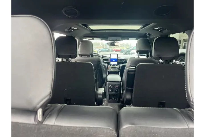 $38990 : Ford Explorer 2023 AWD ST 4d image 10