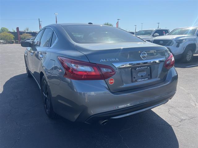 $10000 : PRE-OWNED 2018 NISSAN ALTIMA image 5