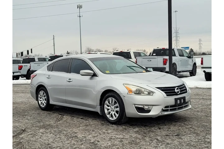 $11489 : Nissan Altima 2015 2.5 S 4dr image 1