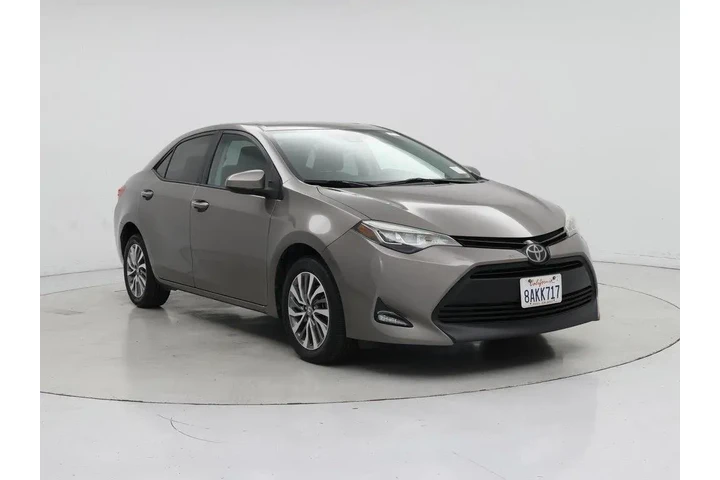 $18998 : Toyota Corolla 2017 XLE 4dr image 1