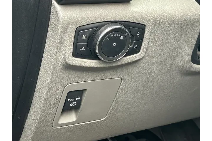 $19987 : Ford F-150 2018 4x4 XL 4dr S image 9