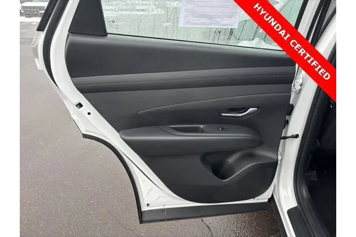 $25822 : Hyundai TUCSON 2025 AWD SE 4 image 10