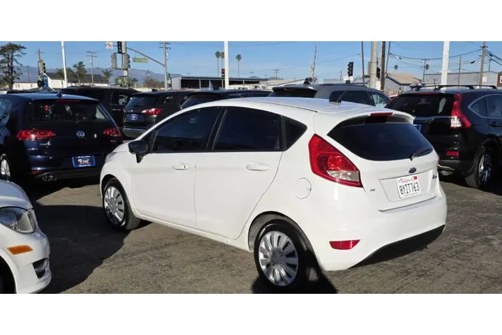 $7995 : 2011 Fiesta SE image 6